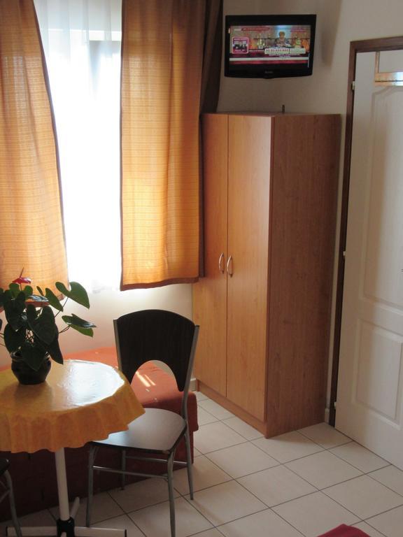 Suele Apartments & Rooms Балатонфюред Номер фото