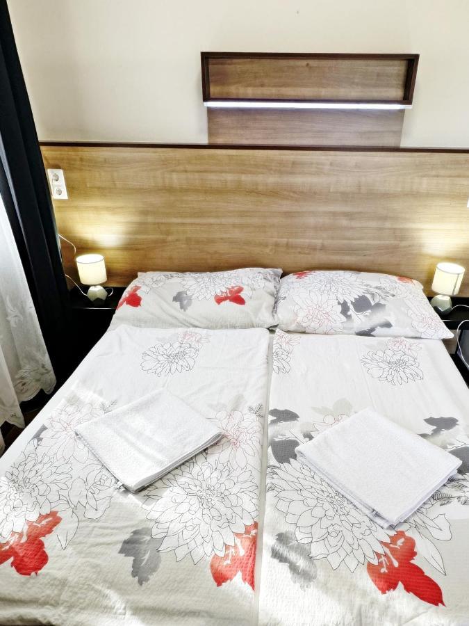 Suele Apartments & Rooms Балатонфюред Экстерьер фото