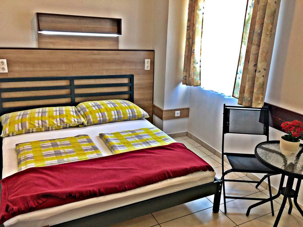 Suele Apartments & Rooms Балатонфюред Экстерьер фото